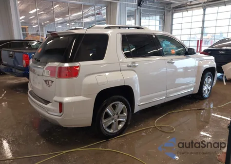 2017 GMC Terrain Denali z USA, uszkodzony, nr VIN 2GKALREK9H6167314